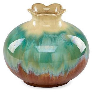 FULPER Floriform vase