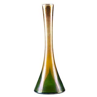 TIFFANY STUDIOS Favrile glass vase