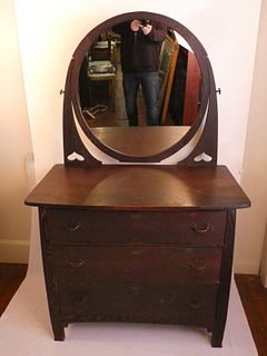 ARTS & CRAFTS OAK CHEST WITH MIRROR