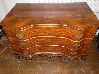 ANTIQUE MARQUETRY FRENCH CHEST 