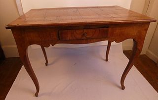 18TH CENTURY FRENCH TABLE