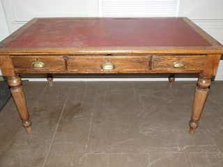 ANTIQUE 5 FT. COUNTRY TABLE 