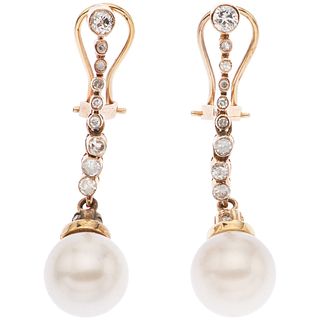 PAIR OF EARRINGS WITH CULTIVATED PEARLS AND DIAMONDS IN 14K PINK GOLD 2 White pearls, 18 8x8 and antique cut diamonds ~0.80 ct