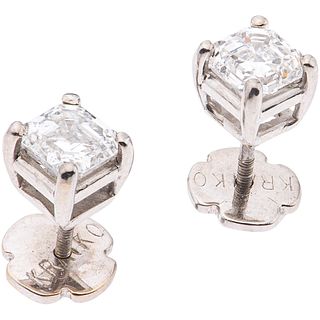 PAIR OF DIAMOND STUD EARRINGS IN 18K WHITE GOLD 2 Emerald cut diamonds ~1.70 ct Clarity: VS2-SI1 Color: I