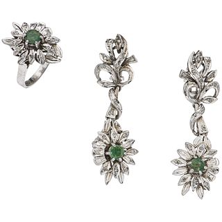 SET OF RING AND PAIR OF EARRINGS WITH EMERALDS AND DIAMONDS IN PALLADIUM SILVER 3 Emeralds, 48 Diamonds. Size: 7 ¼