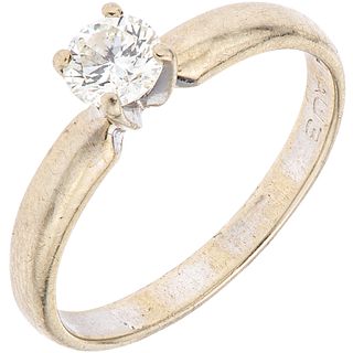 SOLITAIRE RING WITH DIAMOND IN 14K WHITE GOLD 1 Brilliant cut diamond ~0.35 ct Clarity: SI1-SI2 Color: K. Size: 7 ½