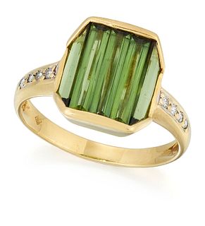 H. STERN: A GREEN TOURMALINE AND DIAMOND RING, the octagona