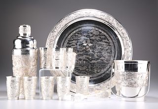 A STRIKING CHINOISERIE COCKTAIL SET, comprising shaker, eig