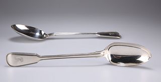 A PAIR OF EDWARD VII SILVER GRAVY SPOONS,?by?Carrington & C