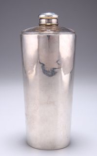 AN INDIAN COLONIAL GLASS SPIRIT FLASK AND TWO SILVER BEAKER