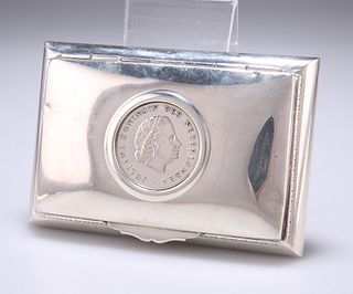 A PERUVIAN STERLING SILVER BOX, by Camusso, rectangular, th