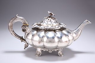 A PROVINCIAL SILVER TEAPOT,?by?James Barber, George Cattle 