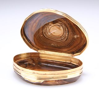 AN 18TH CENTURY GOLD-MOUNTED AGATE SNUFF BOX, unmarked, pos