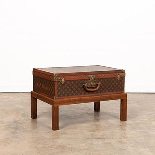 LOUIS VUITTON HARD SIDED SUITCASE ON STAND
