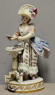 MEISSEN. Porcelain Figure of a Woman Playing