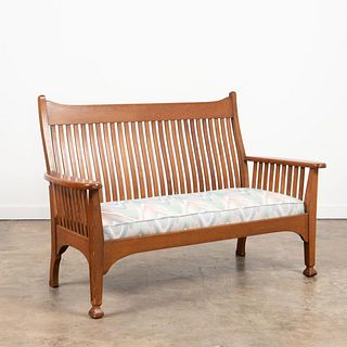 20TH C. AMERICAN ARTS AND CRAFTS STYLE OAK SETTEE