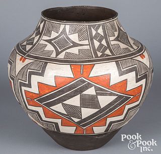 Large Laguna Pueblo Indian polychrome pottery olla