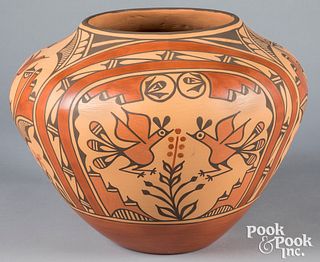 Ruby Panana, Zia Pueblo Indian pottery olla