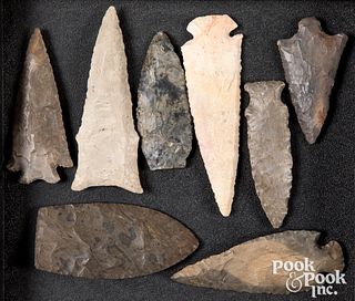 Group of Midwestern flint points