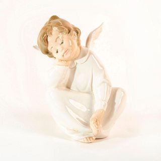 Cherub, Dreaming 1004961 - Lladro Porcelain Figure