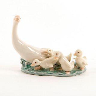 Ducklings 1011307 - Lladro Porcelain Figure
