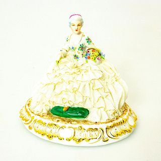 Luigi Fabris Lace Figurine, Woman With Flower Basket