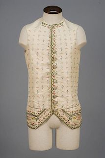 GENTS SILK EMBROIDERED WAISTCOAT, 1750-1770.