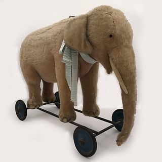 Antique Steiff Large Elephant Pull Toy On Wheels