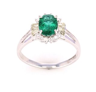 EXCELLENT Emerald & Diamond 18K Gold Ring