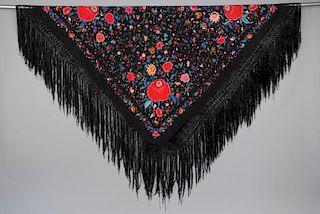CHINESE EXPORT SILK EMBROIDERED SHAWL, c. 1930.