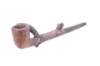 Pre-Columbian Lizzard Effigy Pipe