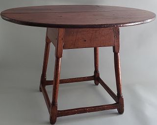 18th Century American Pine Oval Tavern Table