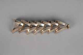 MEXICAN MODERNIST STERLING SILVER BRACELET, MID 20th C.