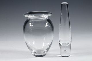 (2) STEUBEN GLASS VASES IN BOX