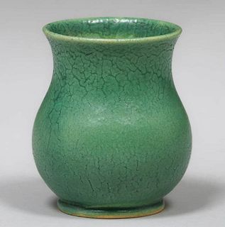 FHR Los Angeles Matte Green Cabinet Vase 1908