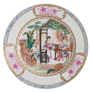 A CHINESE FAMILLE-ROSE ‘FIGURES’ DISH