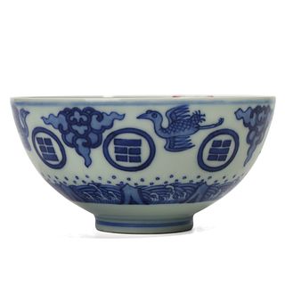 A CHINESE BLUE AND WHITE ‘CRANE’ BOWL