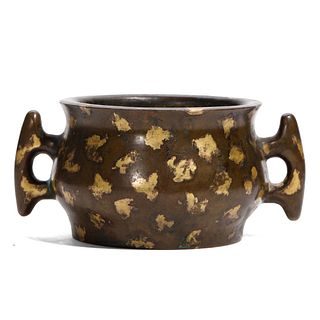 A CHINESE GOLD-SPLASHED BRONZE CENSER WITH HANDLES