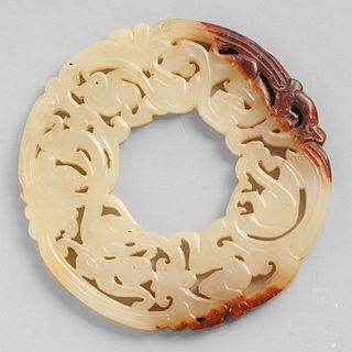 A CARVED JADE 'DRAGON' RING
