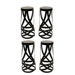 Lote de 4 bancos. Reproducción del Ribbon Stool de Oki Sato y Nendo Design Studio para Cappellini. Elaborados en aluminio color negro.
