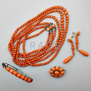 ASSEMBLED SUITE VICTORIAN CORAL BEAD JEWELRY