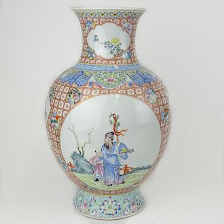 20th C Chinese Republic Period Decorated Porcelain Vase
