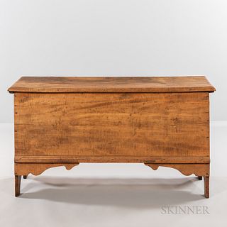 Maple Six-board Chest
