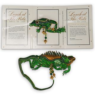 (2 Pcs) "Lunch at the Ritz" Iguana & Frog Pins