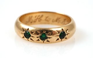 Vintage 14K Yellow Gold and Emerald Band Ring