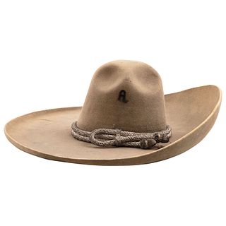 CHARRO HAT, MEXICO 20TH CENTURY Made of short rabbit hair Decorated with gray thread cord