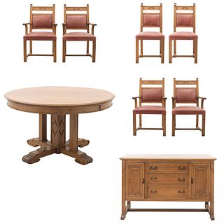Comedor. Siglo XX. Elaborado en madera. Consta de: Mesa, trinchador, 4 sillones y 2 sillas.
