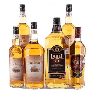 Whisky. a) Label 5. Classic black. b) Glen Russell. 3 años. c) Grant's. Family reserve. Total de piezas: 6.