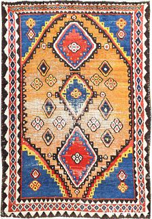VINTAGE PERSIAN GABBEH RUG. 7 ft 7 in x 5 ft 4 in (2.31 m x 1.63 m)