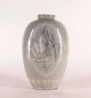 Korean Celadon Goryeo 'Crane and Willow' Vase